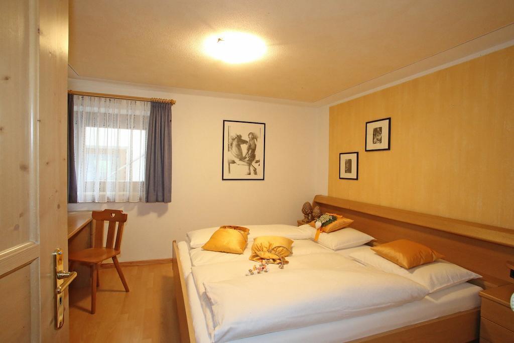 Ciasa Rosra Apartment La Villa  Exterior photo